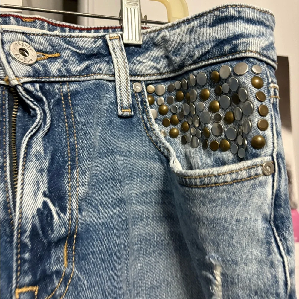 Maurices Light Blue Distressed Boyfriend Jeans with Studded Detail - Picture 3 of 6